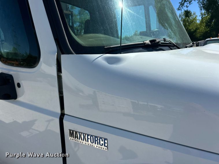 image for item EK8149 2014 International MA025 flatbed truck