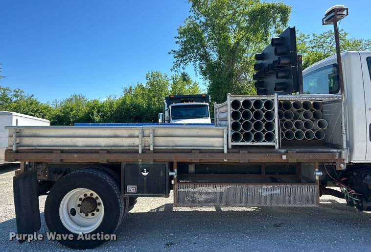 image for item EK8149 2014 International MA025 flatbed truck