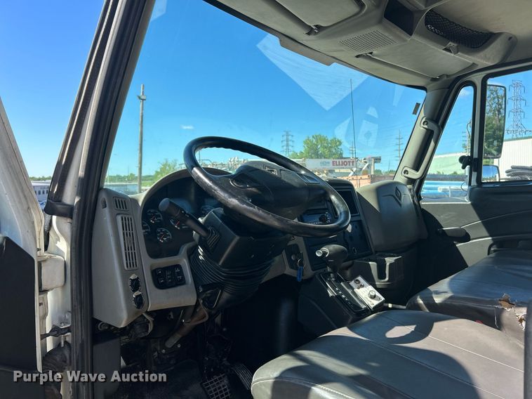 image for item EK8149 2014 International MA025 flatbed truck