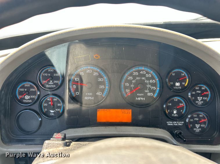 image for item EK8149 2014 International MA025 flatbed truck