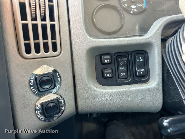 image for item EK8149 2014 International MA025 flatbed truck