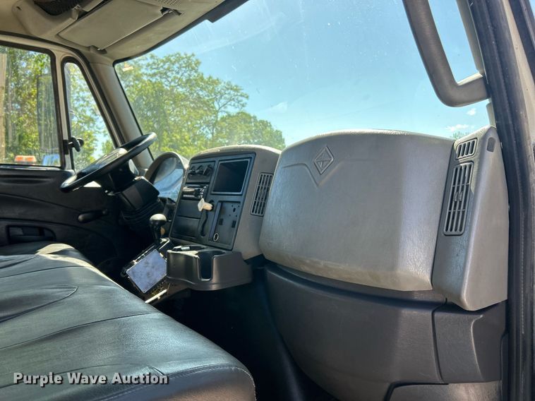 image for item EK8149 2014 International MA025 flatbed truck