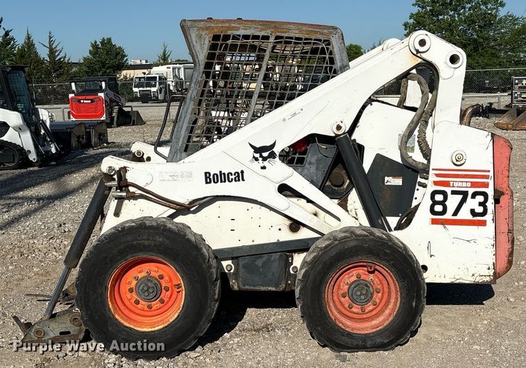 image for item EL2090 2001 Bobcat 873 skid steer loader