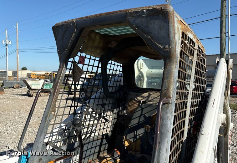 image for item EL2090 2001 Bobcat 873 skid steer loader