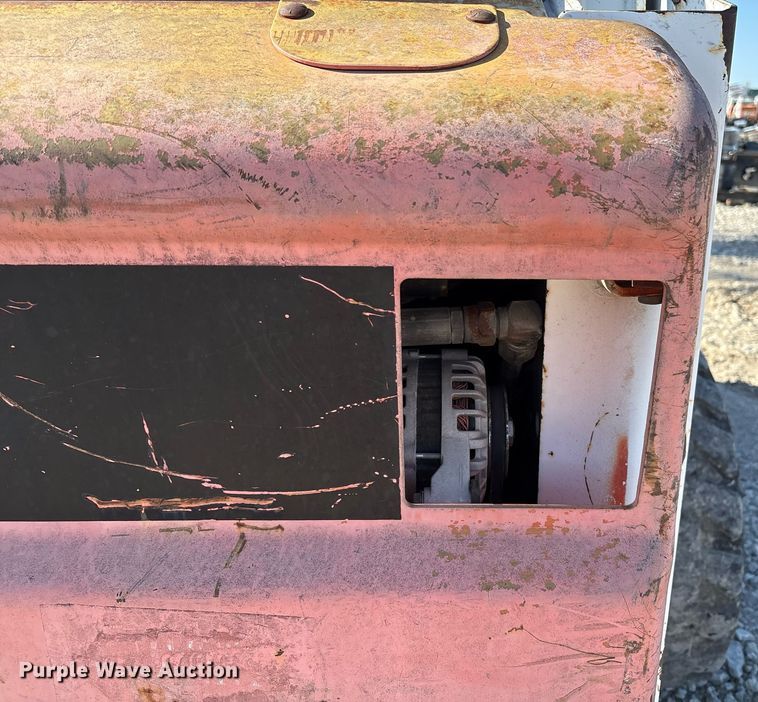 image for item EL2090 2001 Bobcat 873 skid steer loader