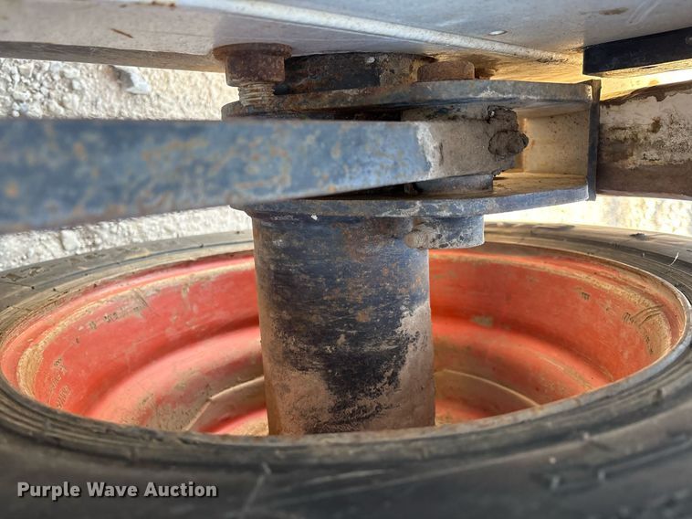 image for item EL2090 2001 Bobcat 873 skid steer loader