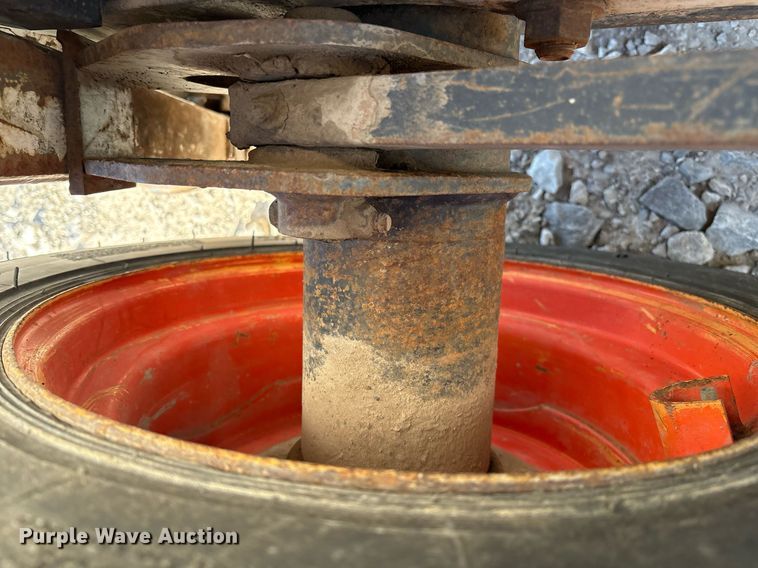 image for item EL2090 2001 Bobcat 873 skid steer loader