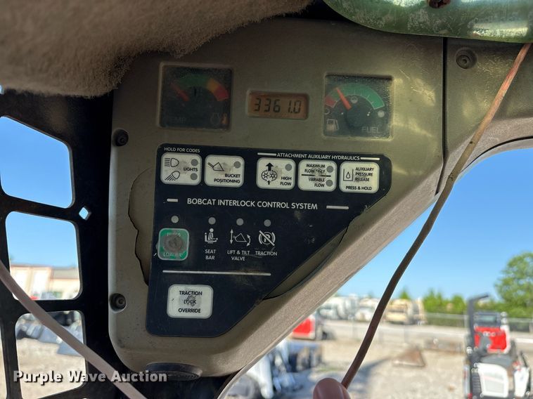 image for item EL2090 2001 Bobcat 873 skid steer loader