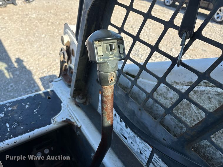 image for item EL2090 2001 Bobcat 873 skid steer loader