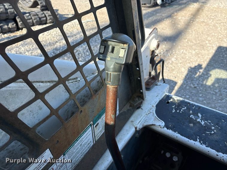 image for item EL2090 2001 Bobcat 873 skid steer loader