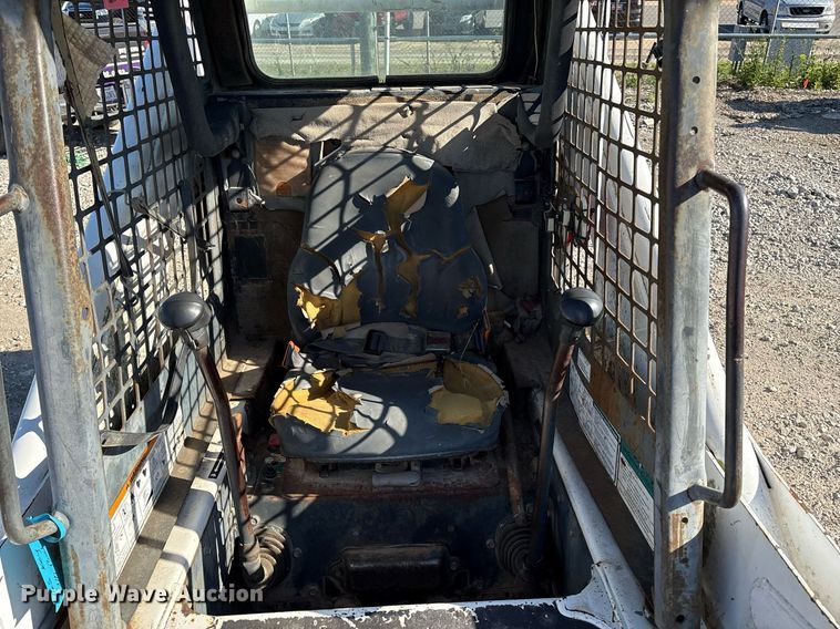 image for item EL2090 2001 Bobcat 873 skid steer loader