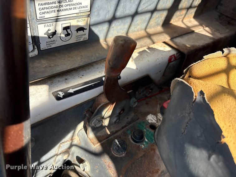 image for item EL2090 2001 Bobcat 873 skid steer loader