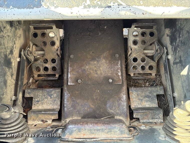 image for item EL2090 2001 Bobcat 873 skid steer loader