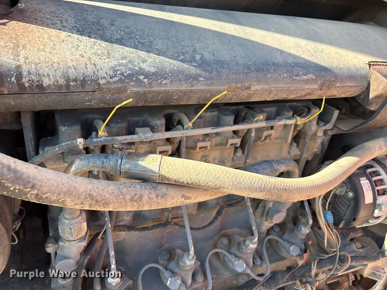 image for item EL2090 2001 Bobcat 873 skid steer loader