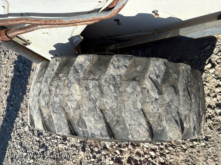 image for item EL2090 2001 Bobcat 873 skid steer loader