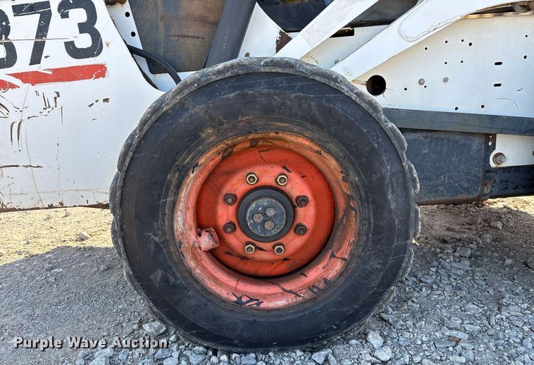 image for item EL2090 2001 Bobcat 873 skid steer loader