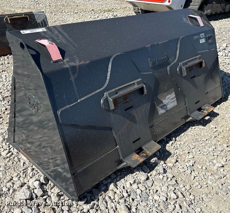 image for item EL2096 Bobcat  GP 1.9M BT skid steer bucket