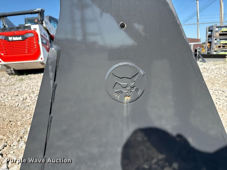 image for item EL2096 Bobcat  GP 1.9M BT skid steer bucket