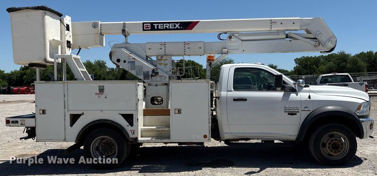 image for item EL2106 2017 Dodge Ram 5500 bucket truck