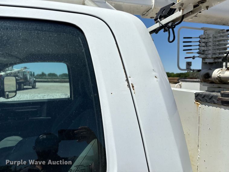 image for item EL2106 2017 Dodge Ram 5500 bucket truck