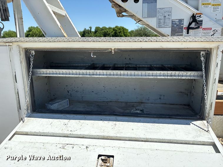 image for item EL2106 2017 Dodge Ram 5500 bucket truck