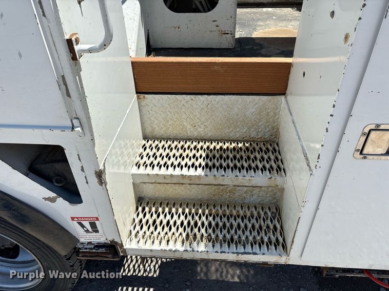 image for item EL2106 2017 Dodge Ram 5500 bucket truck