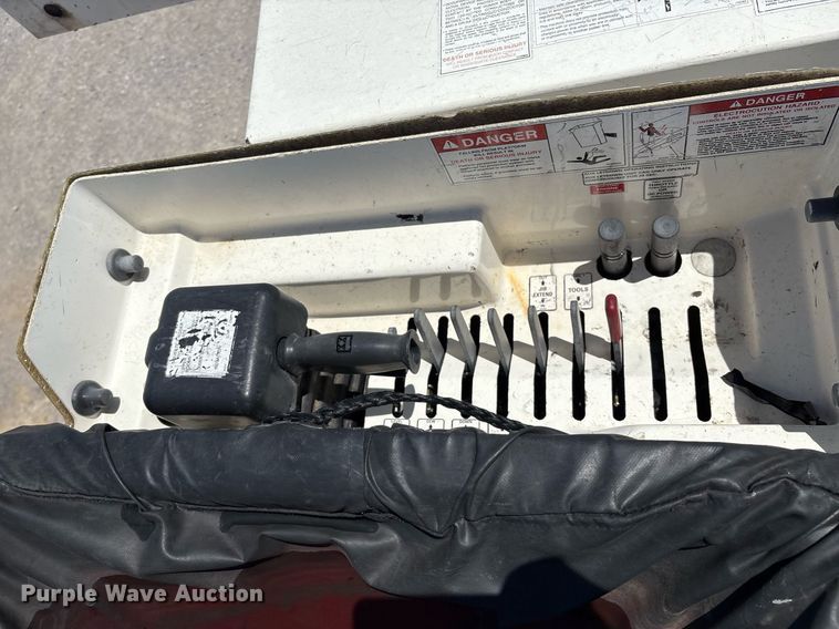 image for item EL2106 2017 Dodge Ram 5500 bucket truck