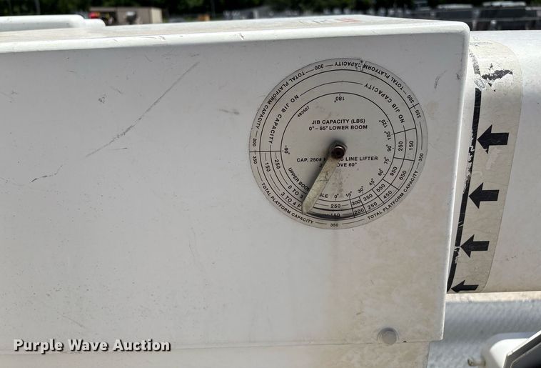 image for item EL2106 2017 Dodge Ram 5500 bucket truck