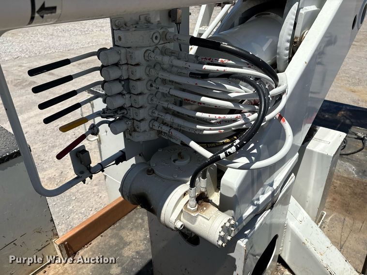 image for item EL2106 2017 Dodge Ram 5500 bucket truck