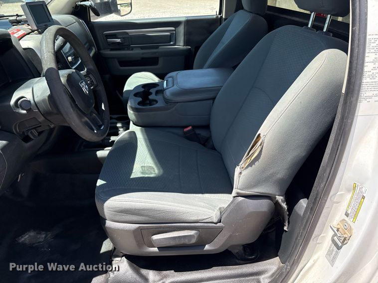 image for item EL2106 2017 Dodge Ram 5500 bucket truck