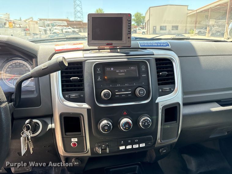 image for item EL2106 2017 Dodge Ram 5500 bucket truck