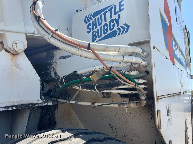 image for item EM2519 2005 Roadtec SB-2500C material transfer vehicle