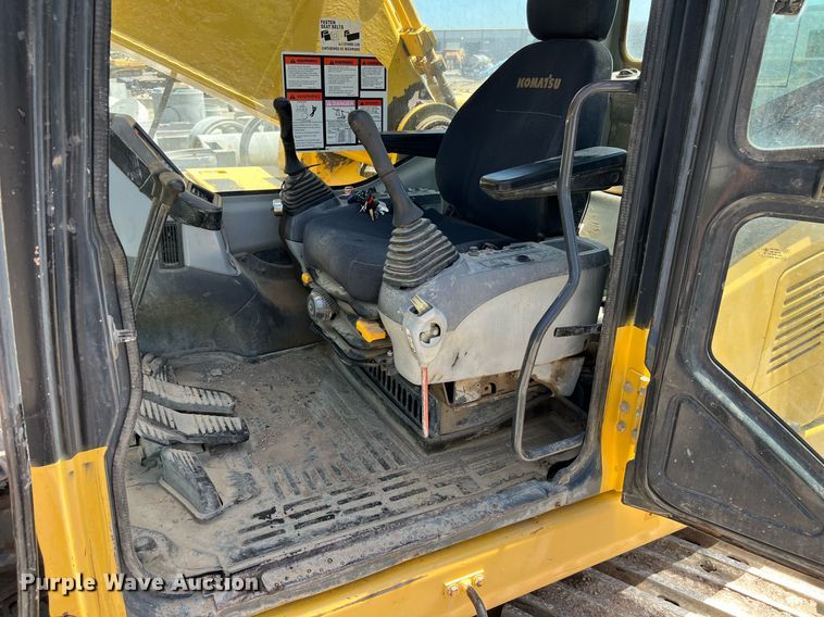 image for item EM2520 2004 Komatsu PC400LC-7 excavator