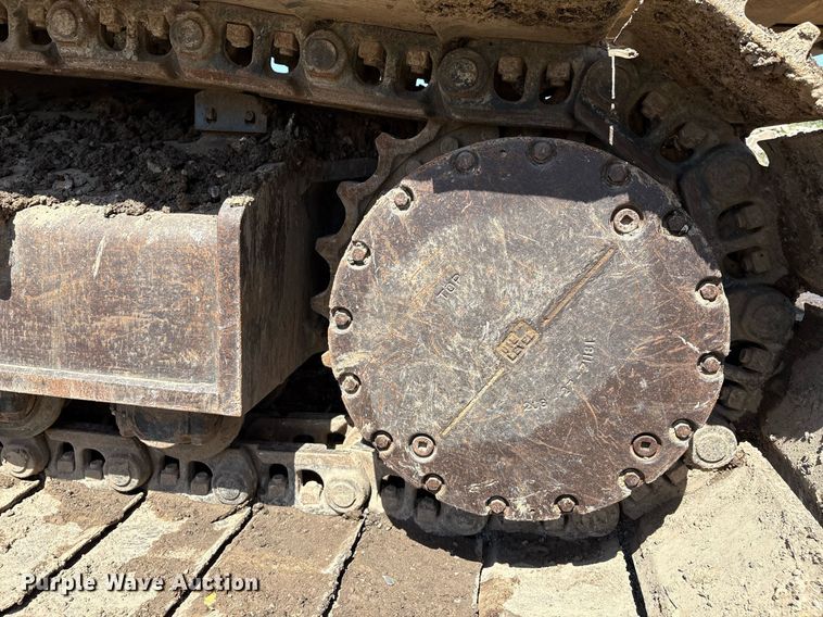 image for item EM2520 2004 Komatsu PC400LC-7 excavator