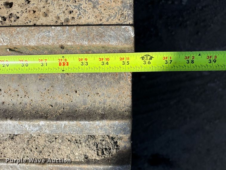 image for item EM2520 2004 Komatsu PC400LC-7 excavator