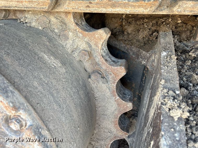 image for item EM2520 2004 Komatsu PC400LC-7 excavator