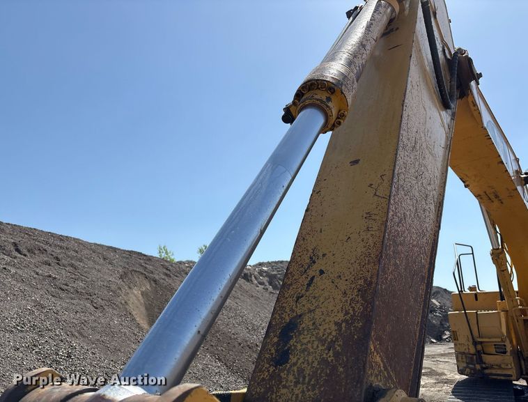 image for item EM2521 2004 Caterpillar 321C LCR excavator