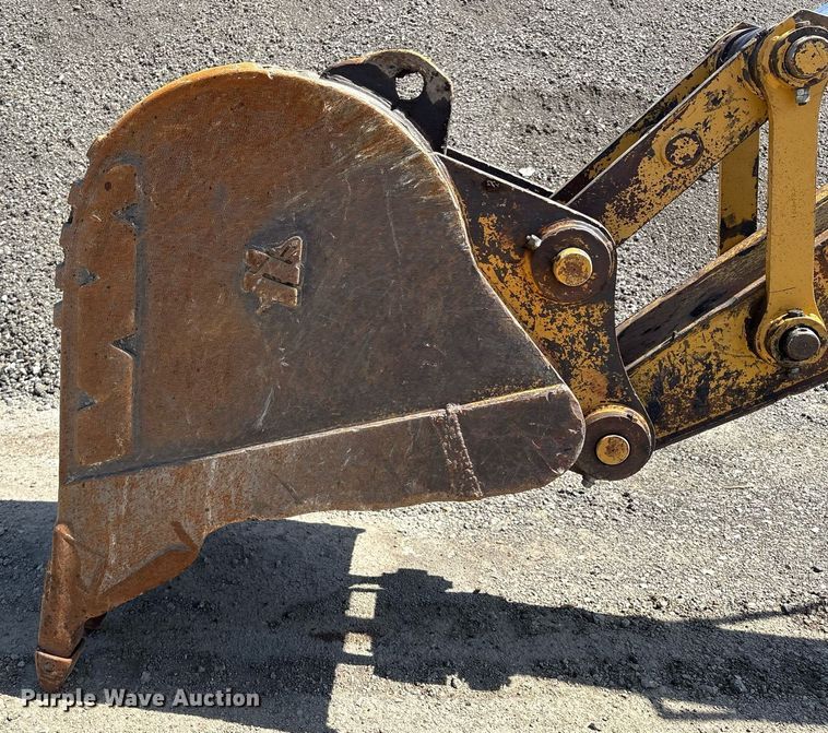 image for item EM2521 2004 Caterpillar 321C LCR excavator