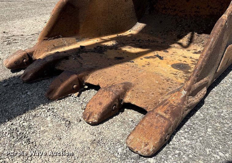 image for item EM2521 2004 Caterpillar 321C LCR excavator