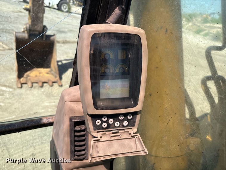 image for item EM2521 2004 Caterpillar 321C LCR excavator