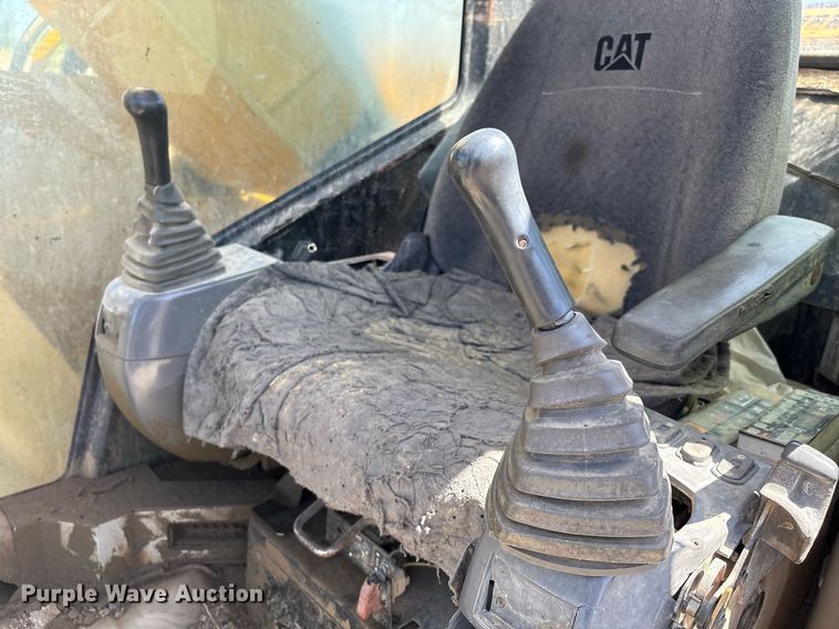 image for item EM2521 2004 Caterpillar 321C LCR excavator