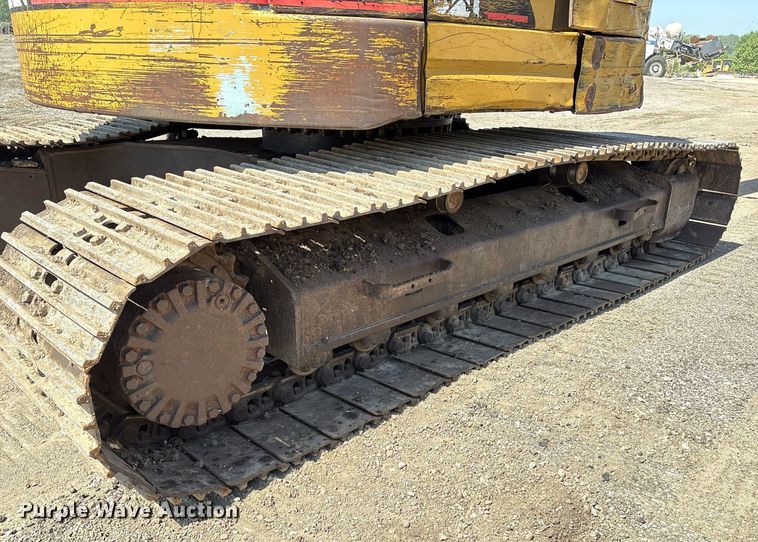 image for item EM2521 2004 Caterpillar 321C LCR excavator