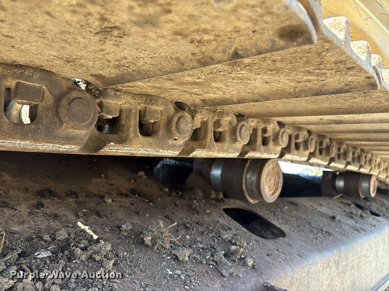 image for item EM2521 2004 Caterpillar 321C LCR excavator