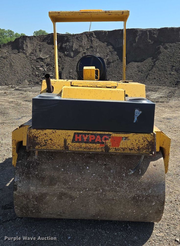 image for item EM2522 Hypac C754A double drum vibratory roller