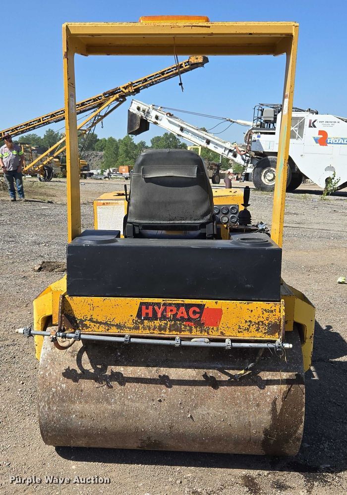 image for item EM2522 Hypac C754A double drum vibratory roller