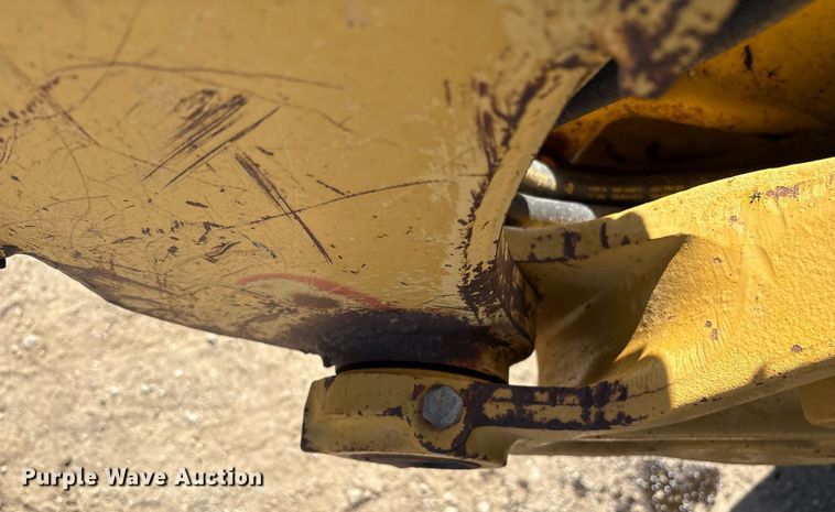 image for item EM2526 1997 Caterpillar 416C backhoe