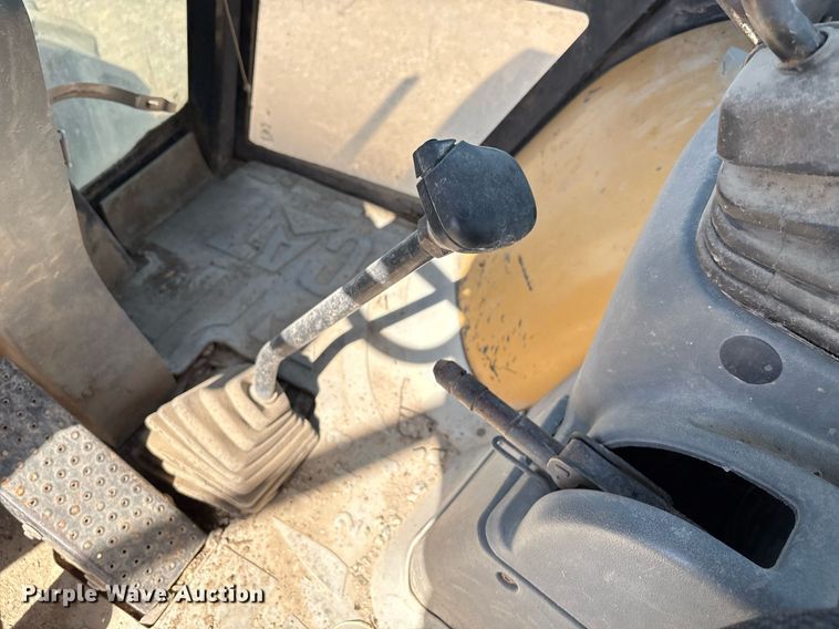 image for item EM2526 1997 Caterpillar 416C backhoe