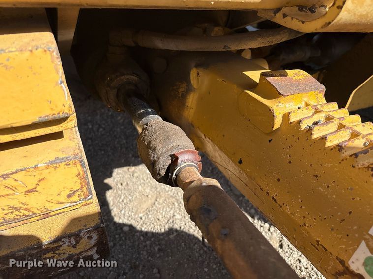 image for item EM2527 1999 Caterpillar 416C backhoe