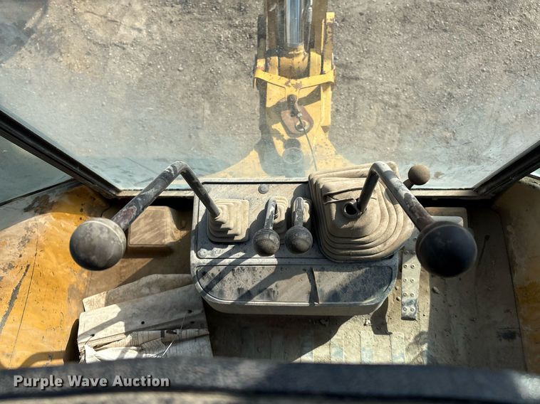 image for item EM2527 1999 Caterpillar 416C backhoe