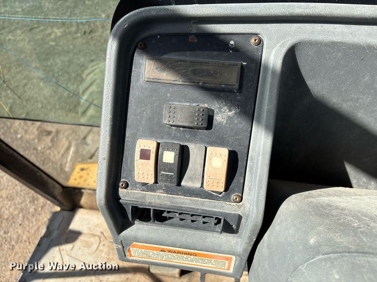 image for item EM2527 1999 Caterpillar 416C backhoe